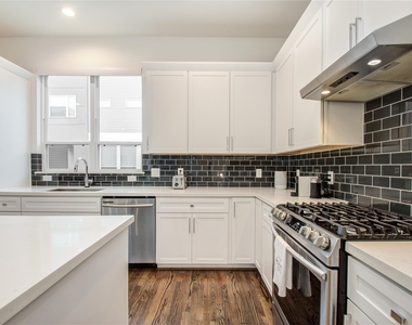 2717 Eado Grove Lane - Photo Thumbnail 3