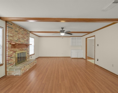 7818 Kleingreen Lane - Photo Thumbnail 12