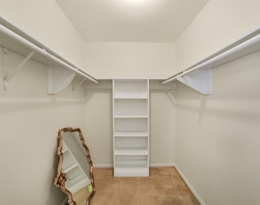 7818 Kleingreen Lane - Photo Thumbnail 38