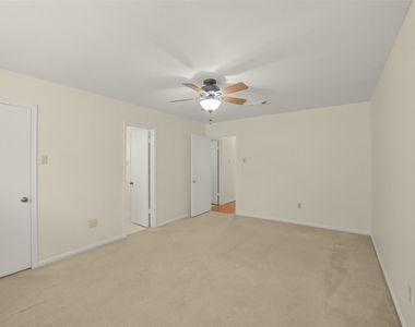 7818 Kleingreen Lane - Photo Thumbnail 34