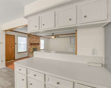 7818 Kleingreen Lane - Photo Thumbnail 19