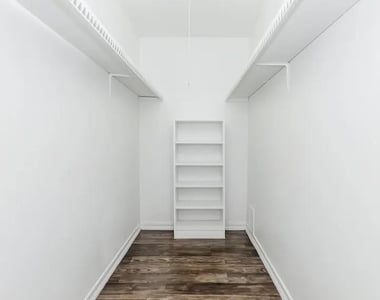 4400 Memorial Drive - Photo Thumbnail 16