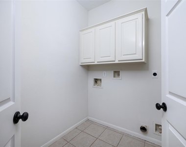 107 N Sunny Slope Circle - Photo Thumbnail 23