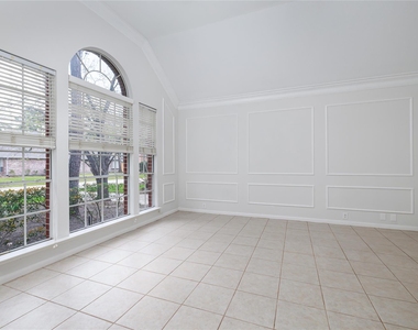 107 N Sunny Slope Circle - Photo Thumbnail 5