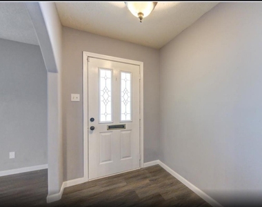 10727 Sagewillow Lane - Photo Thumbnail 12