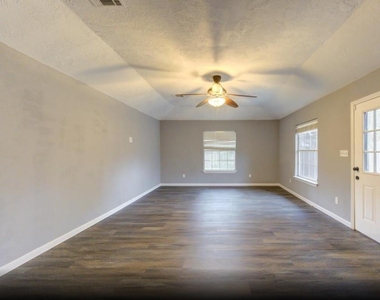 10727 Sagewillow Lane - Photo Thumbnail 21