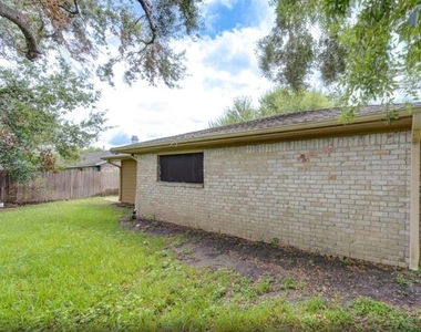 10727 Sagewillow Lane - Photo Thumbnail 5