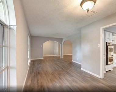 10727 Sagewillow Lane - Photo Thumbnail 14