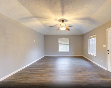 10727 Sagewillow Lane - Photo Thumbnail 22