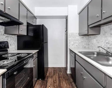 4400 Memorial Drive - Photo Thumbnail 14