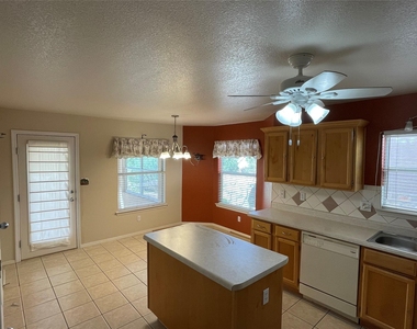 7312 Camino Del Sol - Photo Thumbnail 8