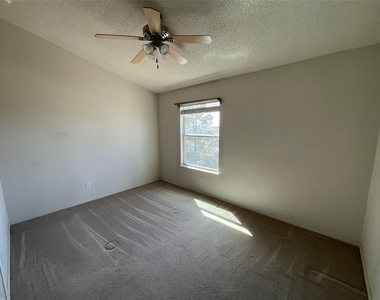 7312 Camino Del Sol - Photo Thumbnail 14
