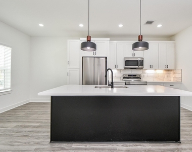 9734 Pelsey Street - Photo Thumbnail 5