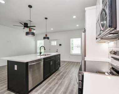 9734 Pelsey Street - Photo Thumbnail 10