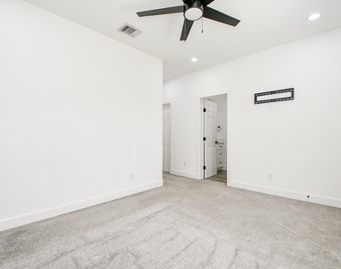 9734 Pelsey Street - Photo Thumbnail 12