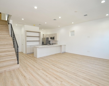 15000 S Richmond Avenue - Photo Thumbnail 21