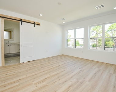 15000 S Richmond Avenue - Photo Thumbnail 7
