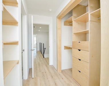 15000 S Richmond Avenue - Photo Thumbnail 10