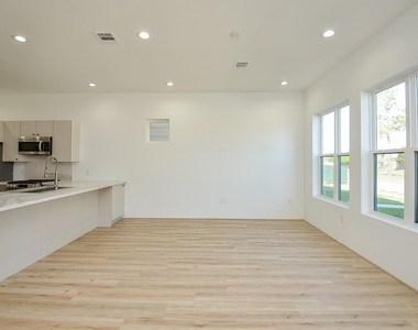 15000 S Richmond Avenue - Photo Thumbnail 24
