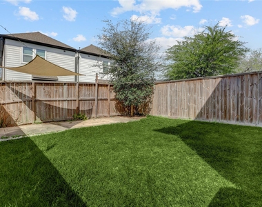 2413 Chapman Street - Photo Thumbnail 15