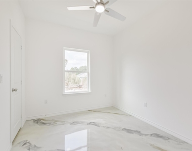 16922 W Forrestal - Photo Thumbnail 20