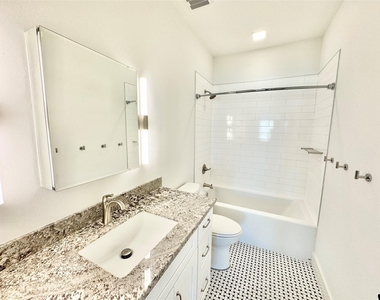 2102 Mechanic Street - Photo Thumbnail 6
