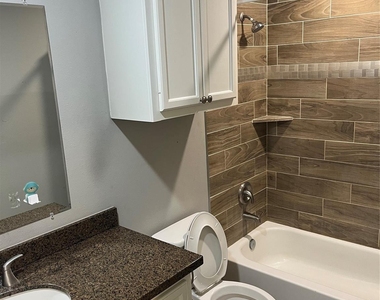 18222 Bonnie Alice Drive - Photo Thumbnail 9