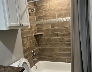 18222 Bonnie Alice Drive - Photo Thumbnail 10