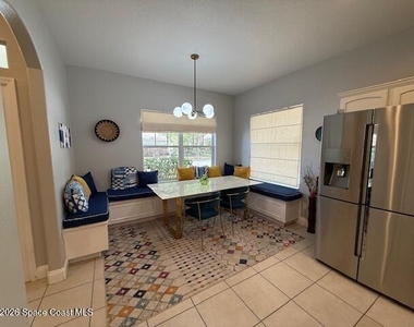 631 Waterside Circle - Photo Thumbnail 1