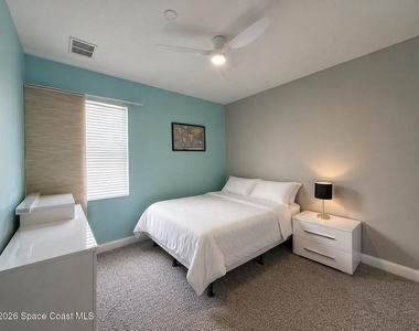 631 Waterside Circle - Photo Thumbnail 13