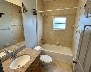 910 Twisting Branch Court - Photo Thumbnail 13