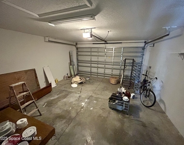 910 Twisting Branch Court - Photo Thumbnail 19