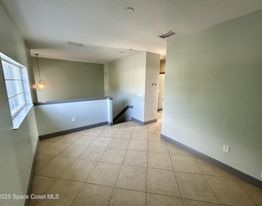 910 Twisting Branch Court - Photo Thumbnail 10