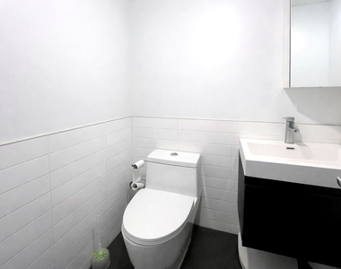 1066 Putnam Avenue - Photo Thumbnail 6