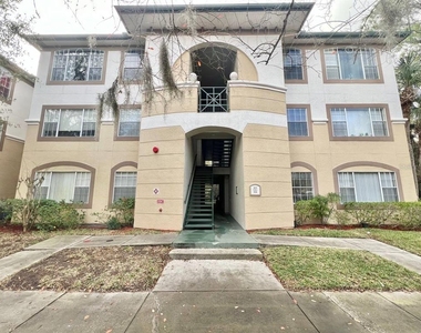 17110 Carrington Park Drive - Photo Thumbnail 2