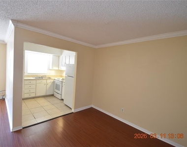 3910 44th Street N - Photo Thumbnail 10