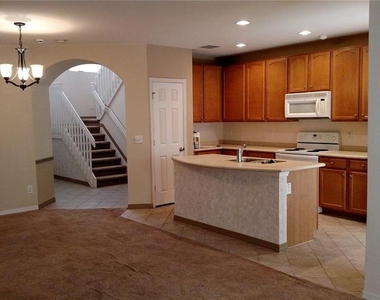 30105 Mossbank Drive - Photo Thumbnail 9