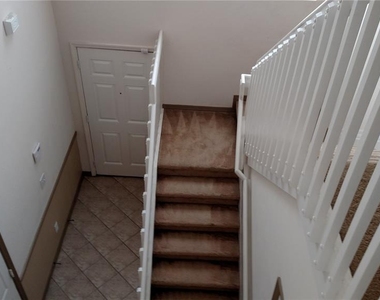 30105 Mossbank Drive - Photo Thumbnail 3