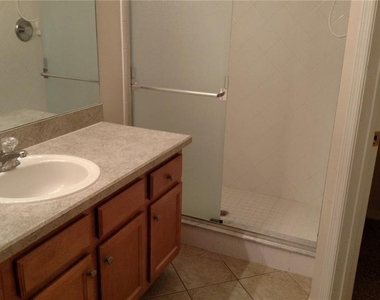 30105 Mossbank Drive - Photo Thumbnail 18