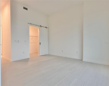 920 N Osceola Avenue - Photo Thumbnail 25
