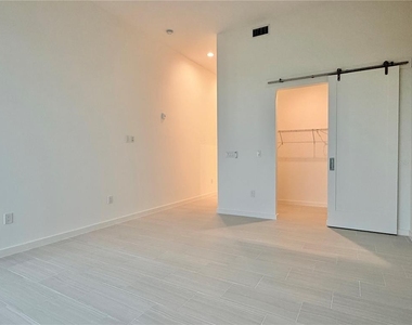 920 N Osceola Avenue - Photo Thumbnail 26