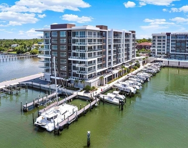 920 N Osceola Avenue - Photo Thumbnail 1