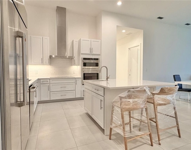 920 N Osceola Avenue - Photo Thumbnail 4