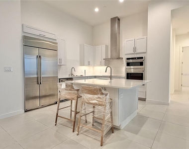 920 N Osceola Avenue - Photo Thumbnail 5