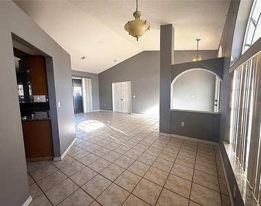 8839 Greenleaf Court - Photo Thumbnail 7