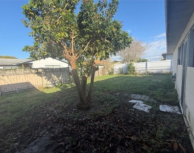 8839 Greenleaf Court - Photo Thumbnail 24