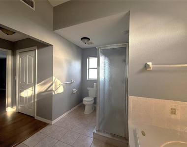 8839 Greenleaf Court - Photo Thumbnail 16
