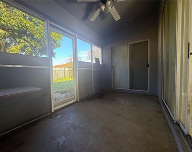 8839 Greenleaf Court - Photo Thumbnail 23