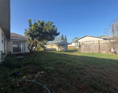 8839 Greenleaf Court - Photo Thumbnail 26