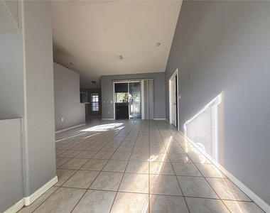 8839 Greenleaf Court - Photo Thumbnail 6